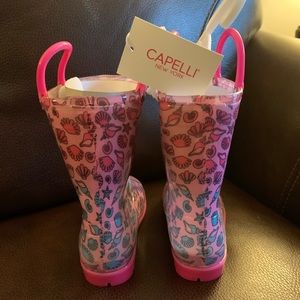 Capelli of New York Rain boots